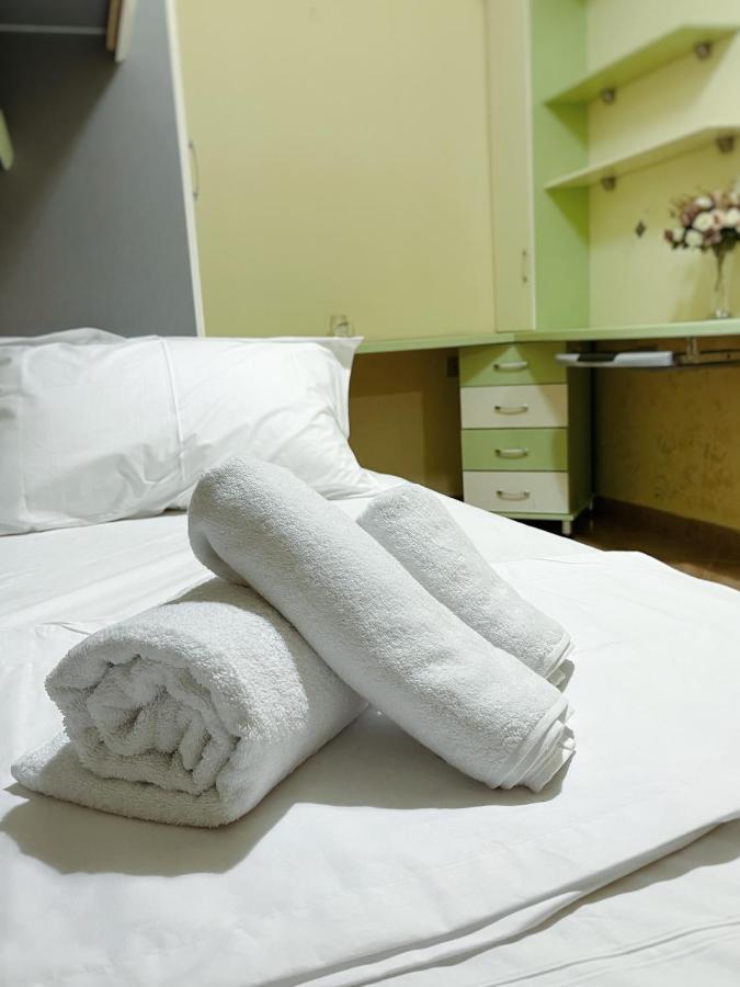 Sunkissed Centre Apartment Vlorë Екстериор снимка