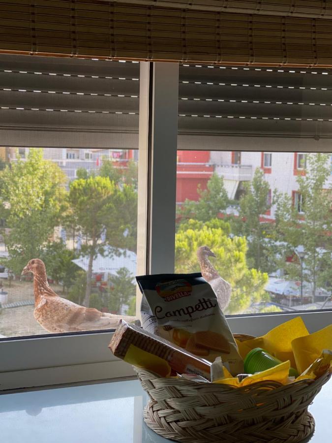 Sunkissed Centre Apartment Vlorë Екстериор снимка
