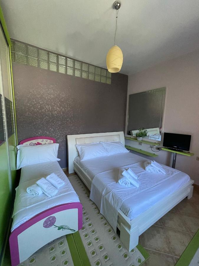 Sunkissed Centre Apartment Vlorë Екстериор снимка