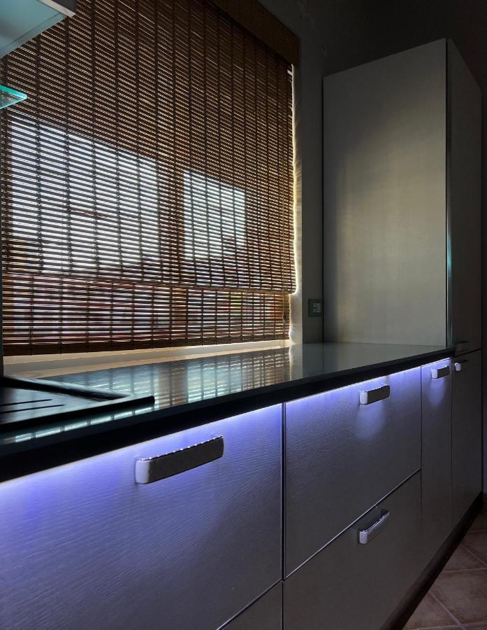 Sunkissed Centre Apartment Vlorë Екстериор снимка